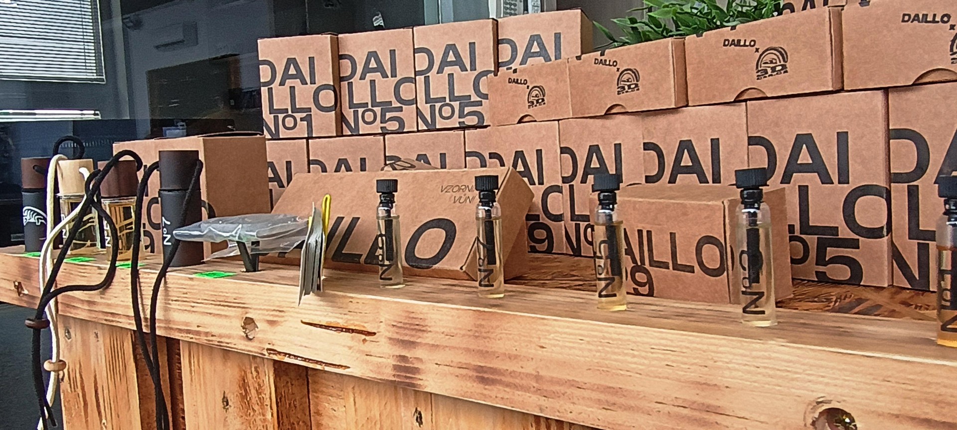 DAILLO - Luxusní parfémy do auta z Čech