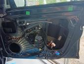 Výměna reproduktorů, tlumení dveří, autohifi, axton, Octavia III 01