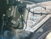 Seat Ateca, instalace reproduktorů, tlumení dveří, odhlučnění kufru22