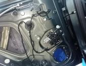 Seat Ateca, instalace reproduktorů, tlumení dveří, odhlučnění kufru07