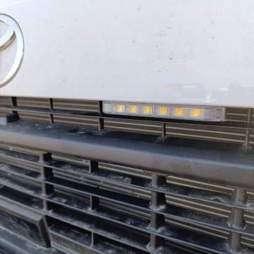 Toyota Proace, valník, výstražné blikače, výstražné zařízení, majáky6