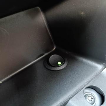 Toyota Proace, valník, výstražné blikače, výstražné zařízení, majáky2